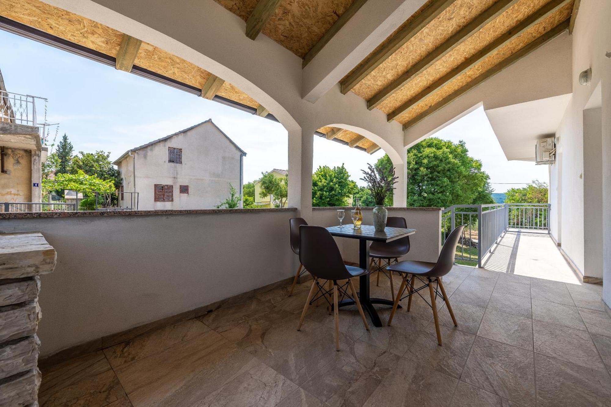 Apartmani Dupor Gornji Karin Esterno foto